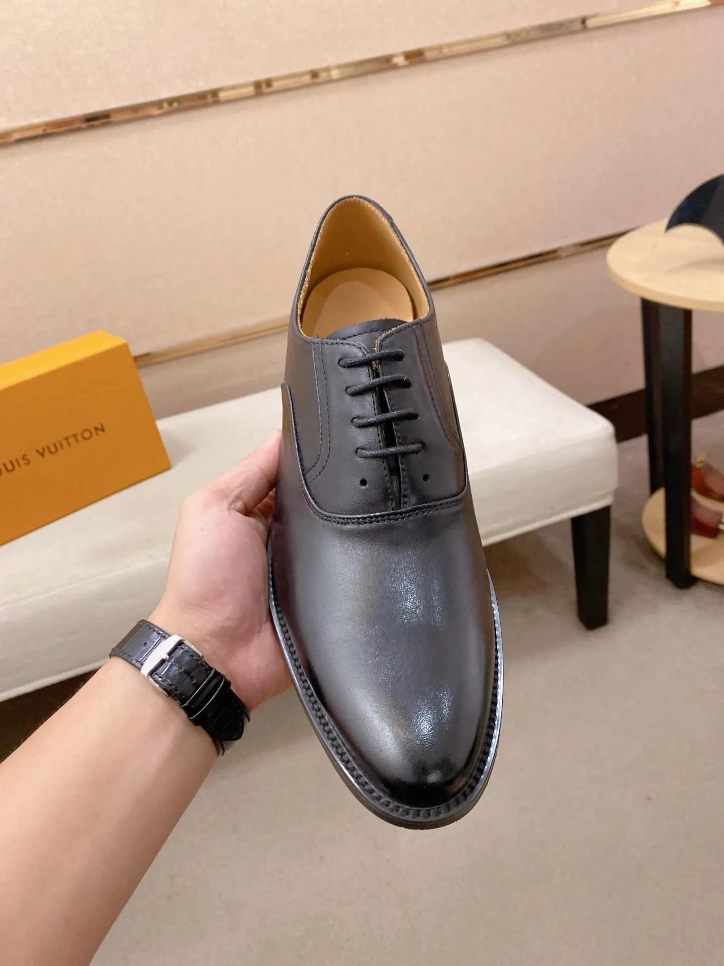 Men's men's shoes 💰 520💰⚡️New models on the market⚡️ Louis Vuitton (Louis Vuitton/LV) casual, business formal wear! Made with pure Italian craftsmanship, the upper is made of first-layer cowhide, which is full of texture! The lining is cowhide and the original rubber leather shoe outsole. The style is atmospheric and comfortable! Positive code 38-44